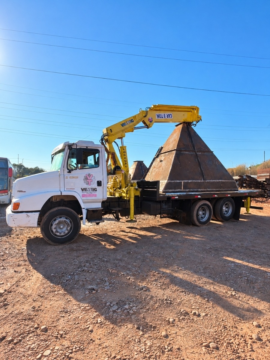 Mercedes-Benz L 1620 · Munck PHD 20006